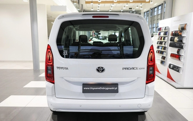 Toyota Proace City Verso cena 85850 przebieg: 86831, rok produkcji 2021 z Brzostek małe 596